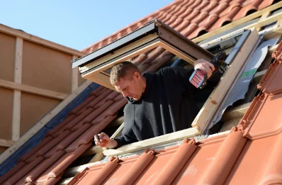 Pose de fenêtres de toit Velux à Commana